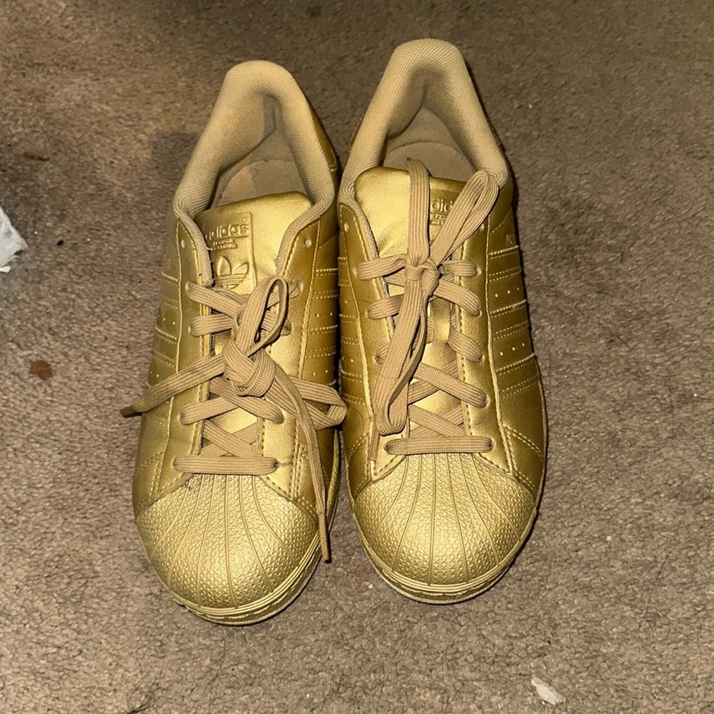 BRAND NEW! GOLD ADIDAS!